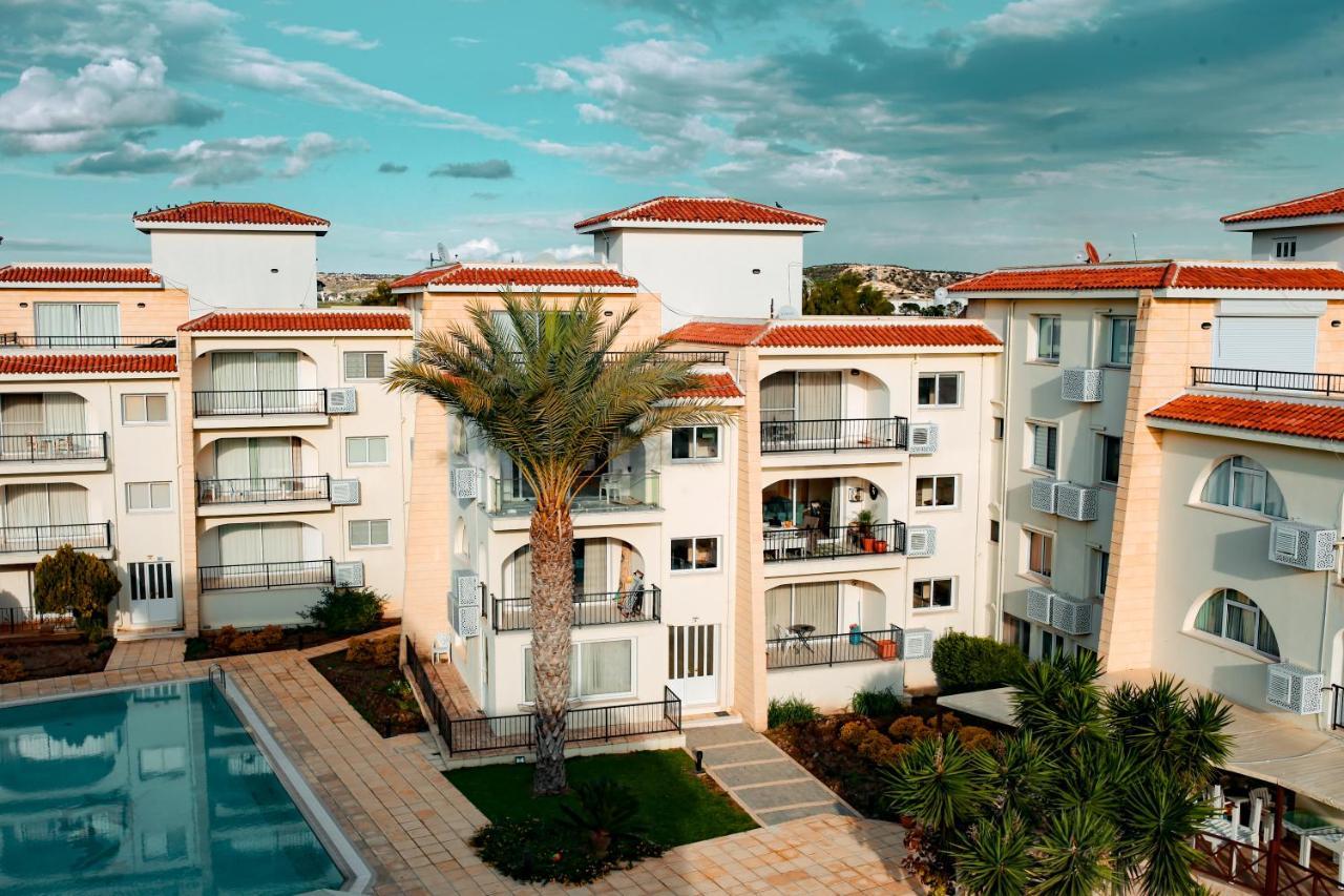 Fantastic 4 Cyprus First Line Beachfront Boghaz Экстерьер фото